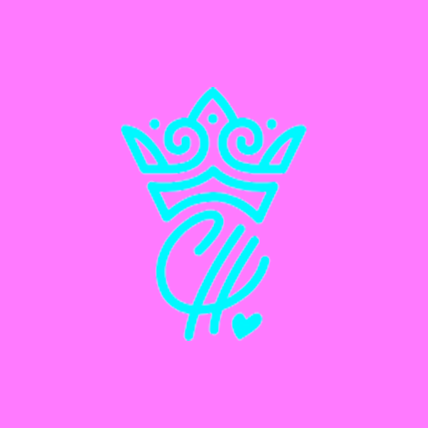 Personal brand disc golf logo for Caroline Henderson.